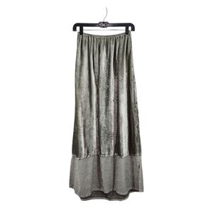 A La Mode Vintage Women's Embroidered Velvet A-line Maxi Skirt